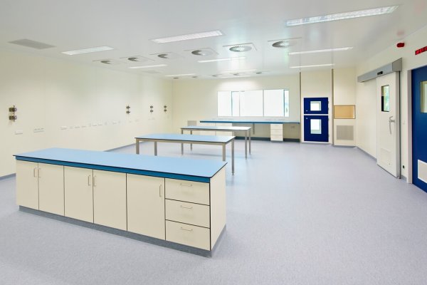 Cleanroom meubilair Tigenix Geleen Cleanroom meubilair Tigenix Geleen